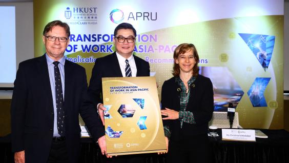 (From left) Dr. Christopher TREMEWAN, Secretary General of APRU; Prof. TAM Kar-Yan, Project Lead and Dean of HKUST Business School; and Ms. Christina SCHÖNLEBER, Director (Policy and Programs) of APRU