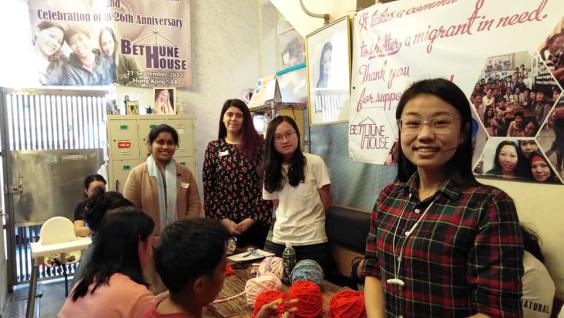 谷教授提出的「服务学习」计划致力与本地非牟利组织合作，让同学有机会参与解决社会上的不同难题。(图片来源：Bethune House Migrant Women's Refuge)