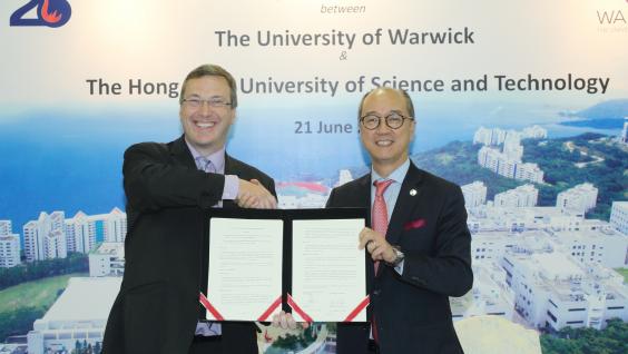  華威大學校長Stuart Croft教授(左)及香港科技大學校長陳繁昌教授。
