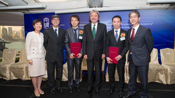  (From Left) Prof Nancy Ip, Dean of Science, Director of the State Key Laboratory of Molecular Neuroscience and The Morningside Professor of Life Science at HKUST; Prof Tony F Chan, HKUST President; Dr Kam Tuen Law; Mr John Tsang Chun-wah, Financial Secretary of the HKSAR Government; Dr Tom Hiu Tung Cheung; and Prof Joseph Hun-wei Lee, Vice-President for Research and Graduate Studies.