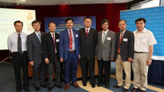 Medical experts exchange views with HKUST professors: (from left) Dr Bosco Lam, Resident Specialist in Microbiology, Princess Margaret Hospital; Prof Arthur Lau; Prof Joseph Kwan; Dr Alvin Chan, Vice-President, Hong Kong Medical Association; Prof King-Lun Yeung; Dr Leung Chi-Chiu, Specialist in Respiratory Medicine, Centre for Health Protection, Department of Health; Dr Dominic Tsang, Chief Infection Control Officer, Hospital Authority Head Office; and Prof Mo Ziyao, Manager, The State Key Laboratory of Res