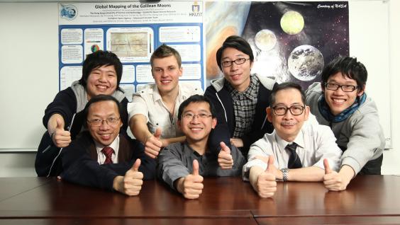 科 大 教 授 及 學 生 團 隊 首 次 參 加 國 際 太 空 軌 道 設 計 比 賽 即 擊 敗 32 支 國 際 強 隊 。	