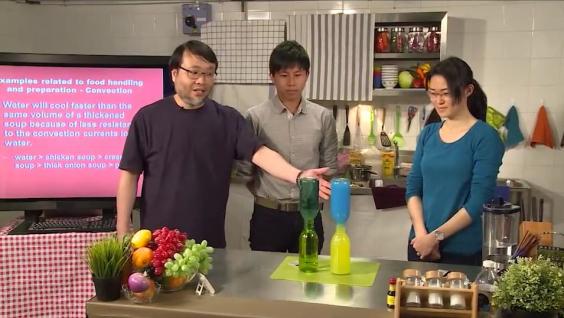  Prof King Chow teaches the theories behind food processing in his MOOC "The Science of Gastronomy".