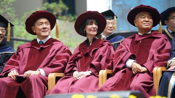  科大颁授荣誉博士予（右起）郑家纯博士、Carol Dweck教授及唐裕年先生。
