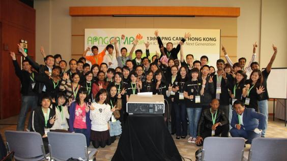  Participants from many Asian countries get together and share insights into promoting Internet usage.