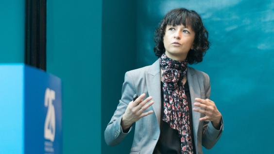  Prof Emmanuelle Charpentier talks about “The Transformative CRISPR-Cas9 Technology in Genome Engineering: Lessons Learned from Bacteria” at HKUST 25th Anniversary Distinguished Speakers Series.