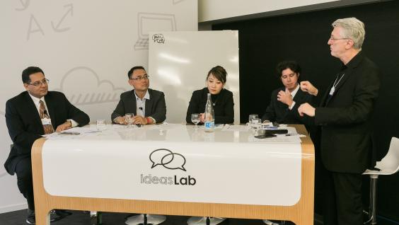  四名科大教授於冬季達沃斯主持「創想研究室」。