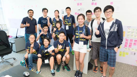  Students visited the start-ups at Science Park set up by HKUST students in the MPhil Program in Technology Leadership and Entrepreneurship.
